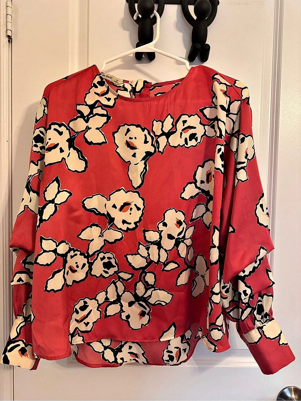 Zara Floral Blouse in pink & Cream Medium Like New